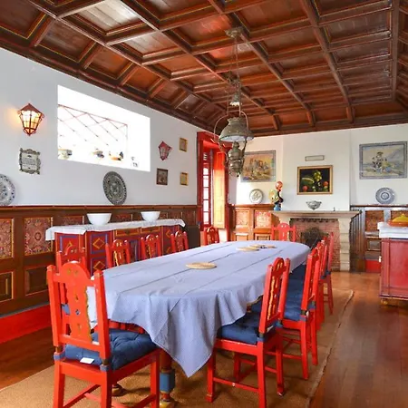 Sleeps 12 With Pool And Wifi